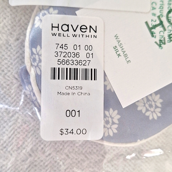 💤 Haven Well Within - Washable Silk Foulard Eye Mask. Talbots - Picture 3 of 5